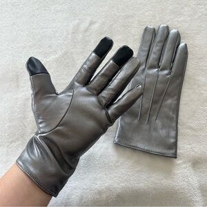 WOMEN’S Silver Black Tip Leather Gloves